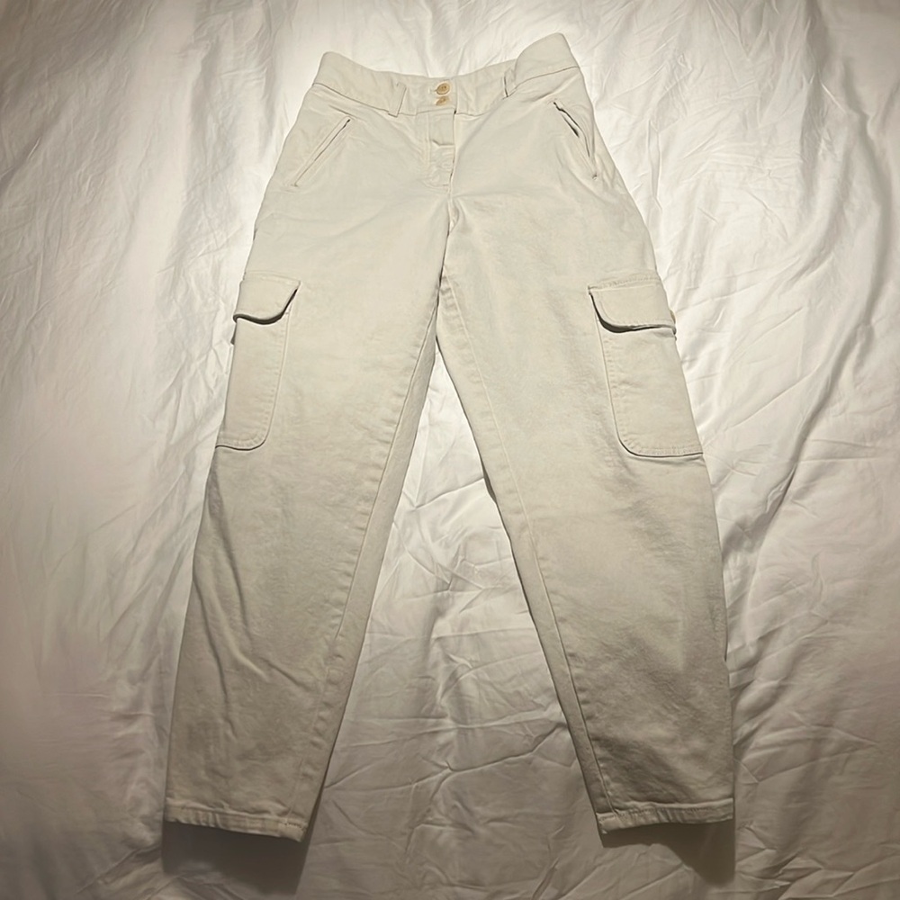 Off-white cargo pants from Aritzia by Wilfred Free